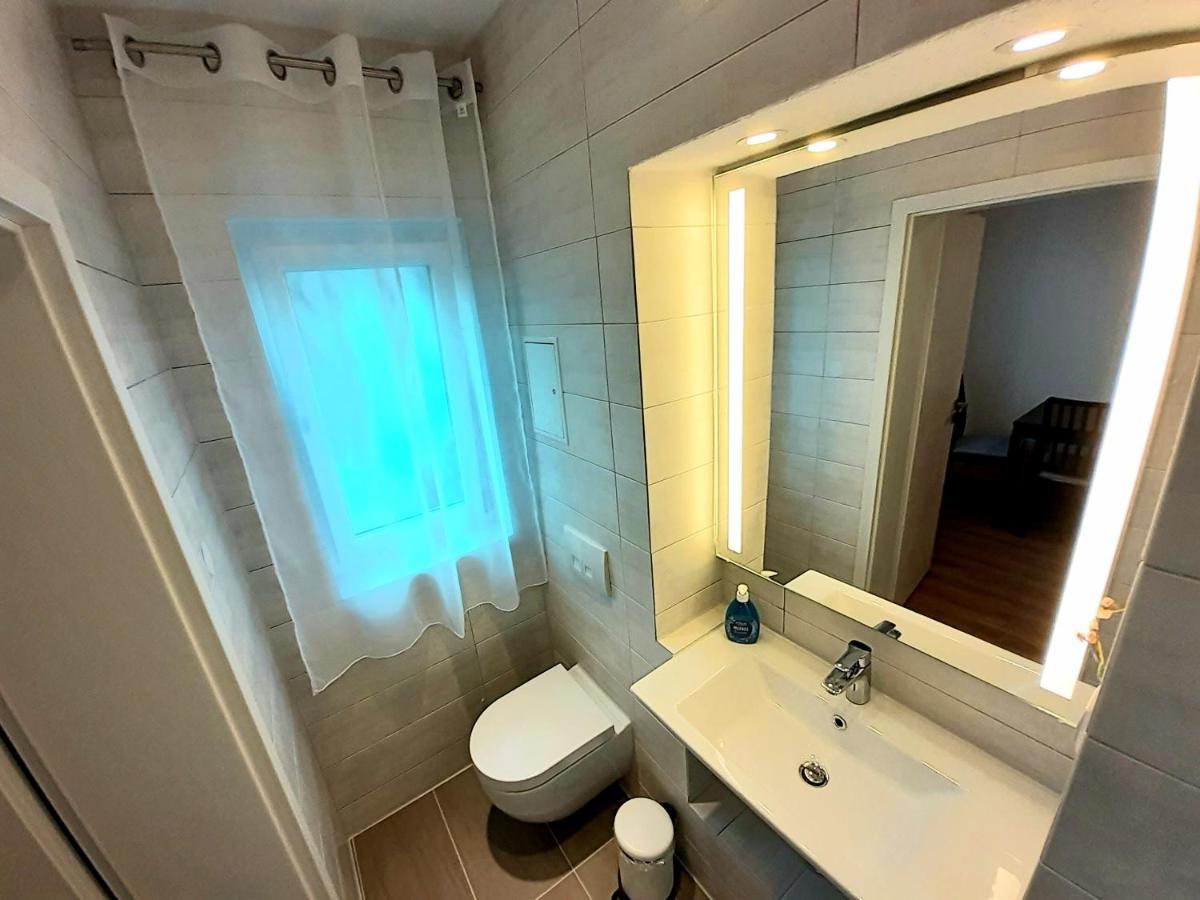 Modernes Apartment Metzingen 2 Ройтлинген Экстерьер фото